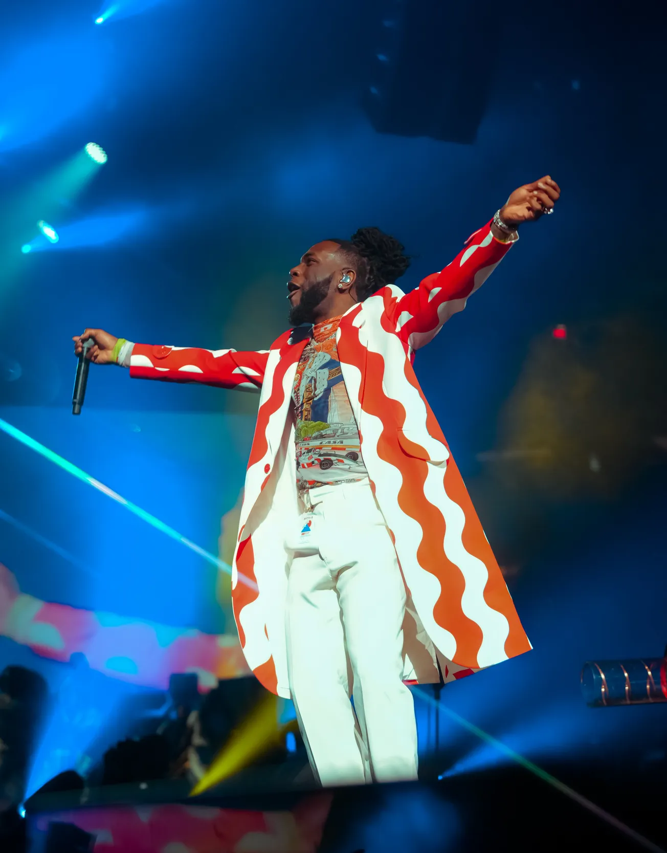 Nigerian Afrobeats superstar Burna boy excitedly performs on the Madison Square Garden stage