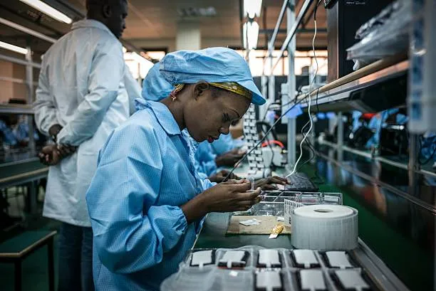 Residents of Congolese Neighborhood Battle Lead Poisoning from Nearby Factory