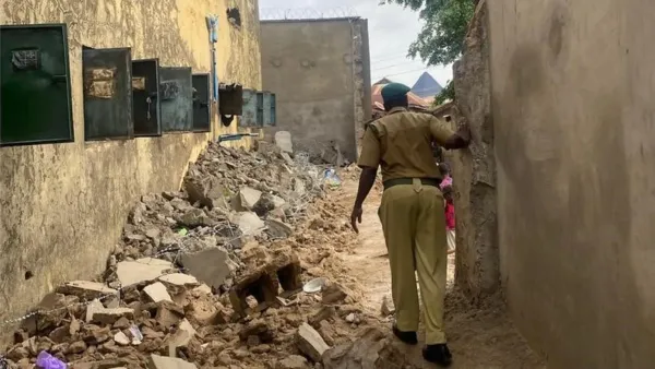 Over 100 Prisoners Escape from Nigerian Jail Near Capital After Rain Damage