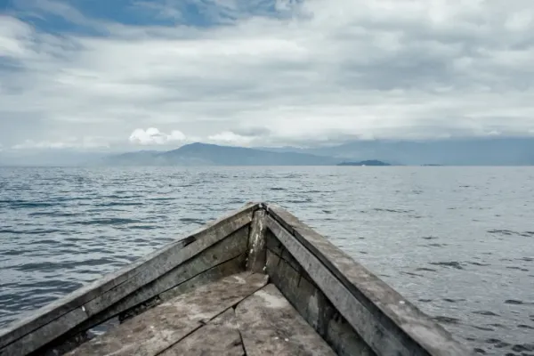 Sinking Boat Kills Dozens in DRC