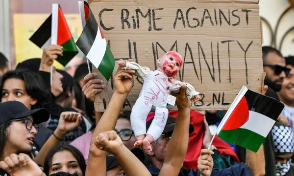Tunisians are Protesting Outside the French Embassy, Here's Why