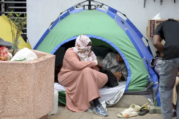 Migrants Trapped in Tunisia Amid Anti-Migration Policies and Rising Tensions